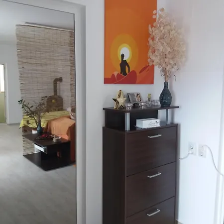 Sunflower Apartament *